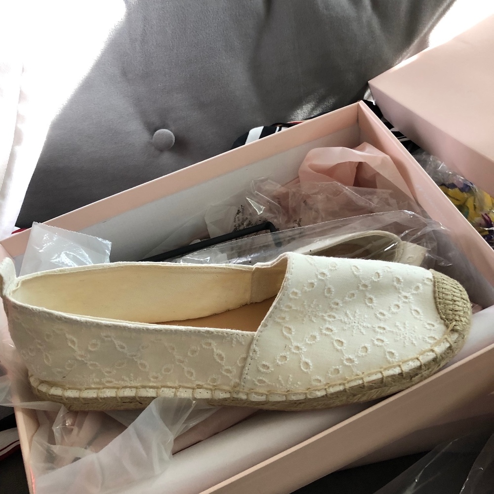 New ! Just Fab Off Espadrille White Sandals